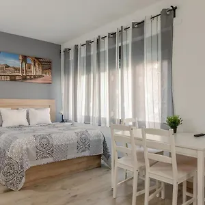 213 Hispalis Triana Apartamento